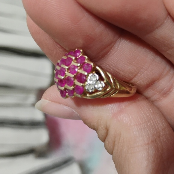 Auth 10k Solid Gold 19 Genuine Ruby Cluster & 6 Genuine Diamonds Ring Sz.7 - Picture 14 of 16